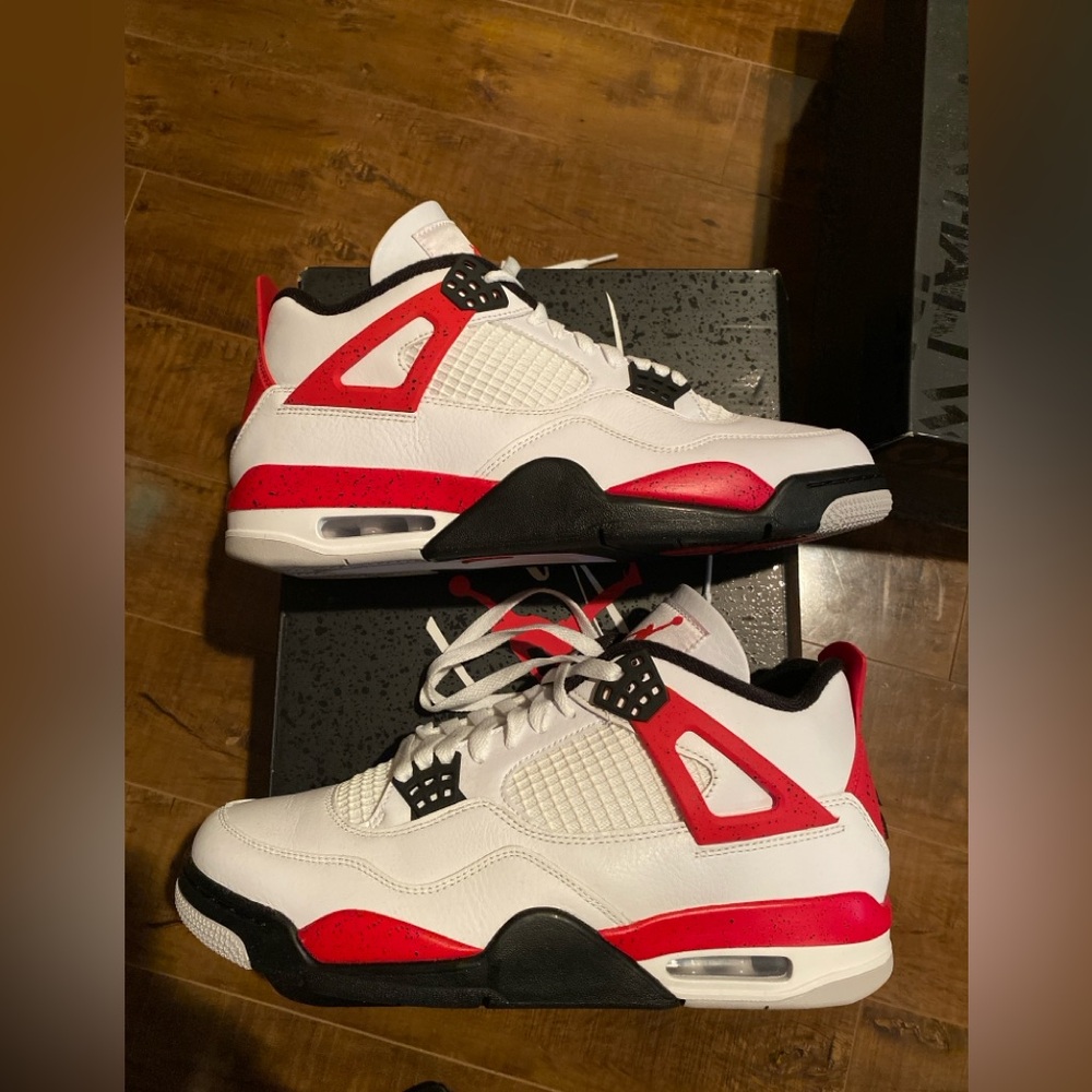 Air Jordan 4 Retro Fire Red